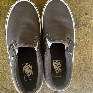 Youth boys size 2 vans
